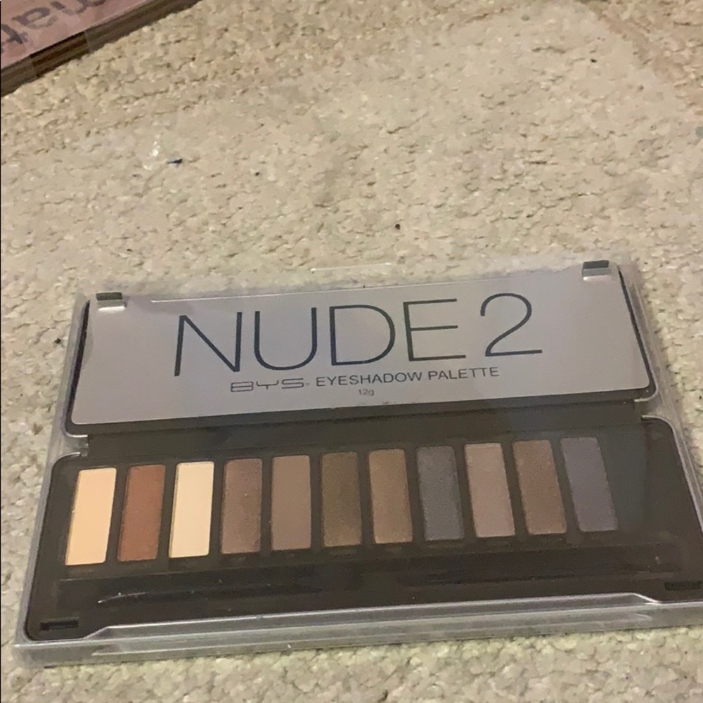 BYS Cosmetics NUDE eyeshadow palette